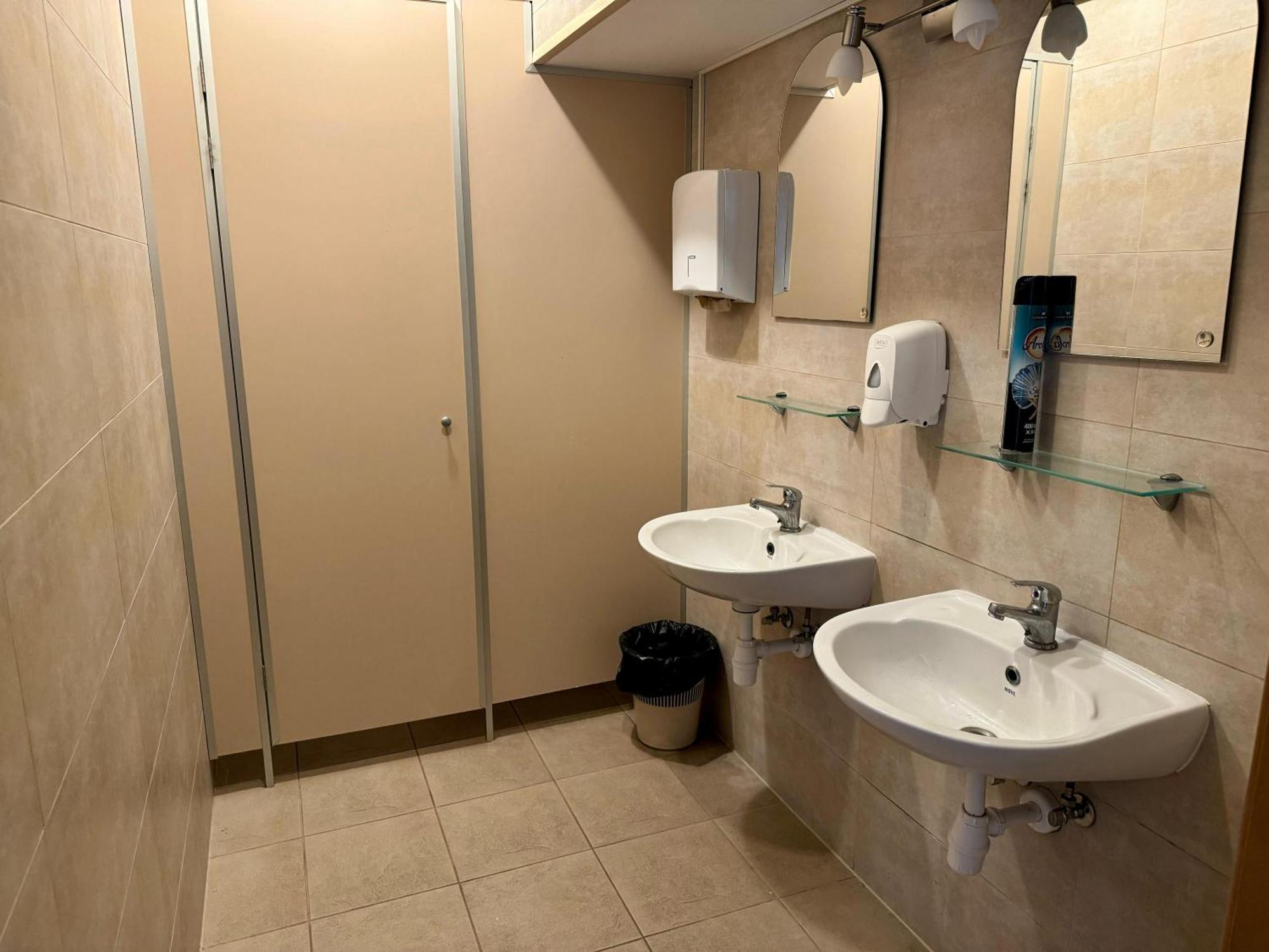 Sajutu Parka Hostelis Valmiera Eksteriør bilde